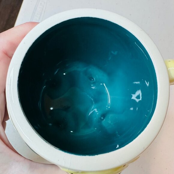 Charming Leopard Ceramic Mug With Leaf Theme - Picture 4 of 10